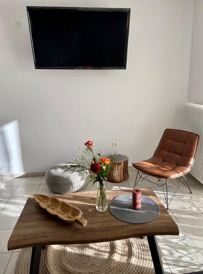 Angelina'S Boutique Suite In Nafplio City Екстер'єр фото